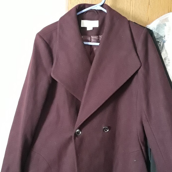 Michael Kors - Picture 2 of 5